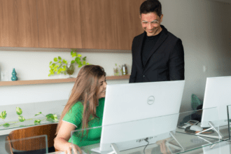 Paulo Henrique Silva Maia analisa como os novos métodos de alfabetização dialogam com a cultura digital.