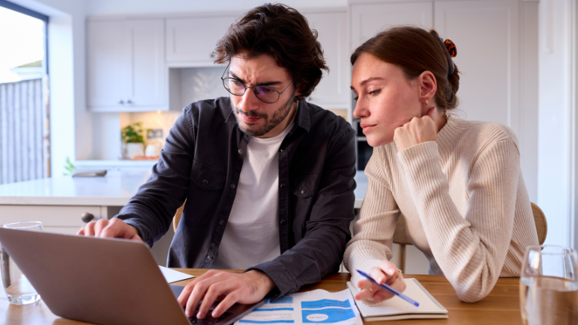 Fusões em setores estratégicos ganham força com alta demanda, analisa Cicero Viana Filho.