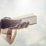 O exame de consciência como prática espiritual esquecida: Conheça com Jose Eduardo Oliveira e Silva o retorno ao interior para reencontrar a verdade de si diante de Deus como instrumento de conversão. Texto de Jose Eduardo De Oliveira e Silva.